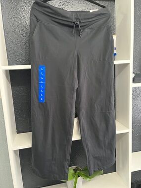 Mondetta Black Cropped Drawstring Leggings